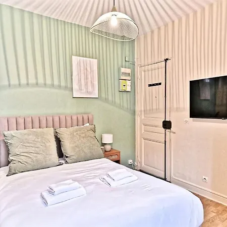 Au Centre De - 14eme Arrondissement Apartment